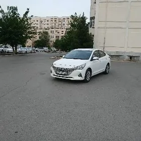 Hyundai Accent 2021