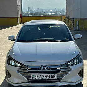 Hyundai Elantra 2020