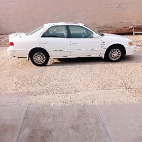 Toyota Camry 2000