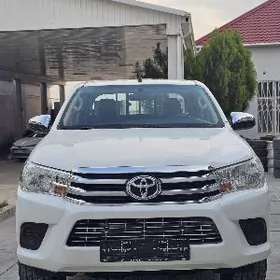 Toyota Hilux 2021