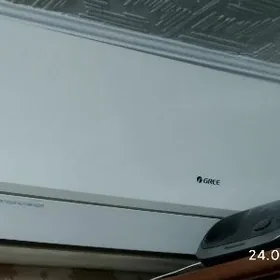 Продаю кондиционер GREE 30 кв.
