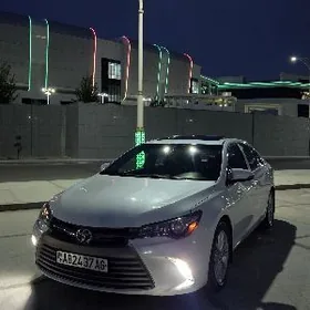 Toyota Camry 2015