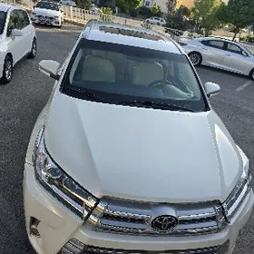 Toyota Highlander 2016