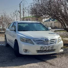 Toyota Camry 2011