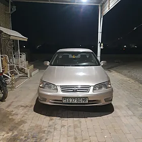 Toyota Camry 2000
