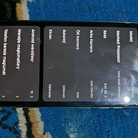 Telefon Tecno camon 40