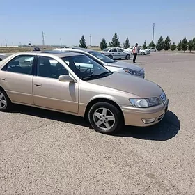 Toyota Camry 2000