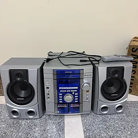 Muzykalnyy centr kolonka