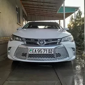 Toyota Camry 2015