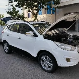 Hyundai Tucson 2011