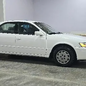 Toyota Camry 1999