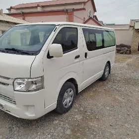 Toyota hiase