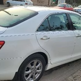 Toyota Camry 2011