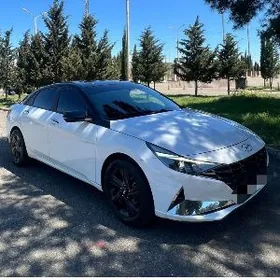 Hyundai Elantra 2021