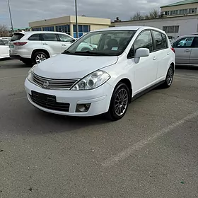 Nissan Versa 2012