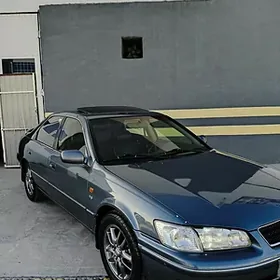 Toyota Camry 2000