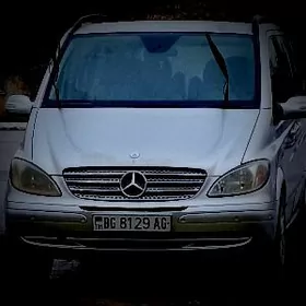 Mercedes-Benz Viano 2005