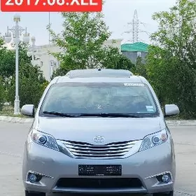 Toyota Sienna 2017