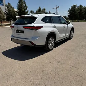 Toyota Highlander 2023