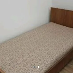 кровати
