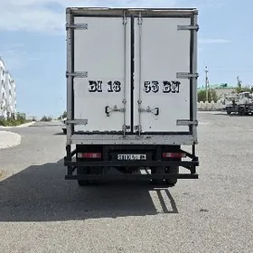 Mitsubishi Canter 2009