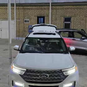 Ford Explorer 2021
