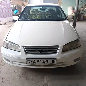 Toyota Camry 1999