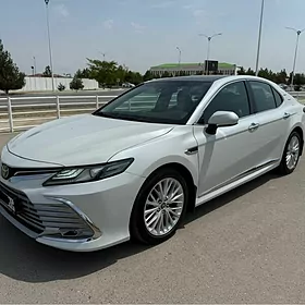 Toyota Camry 2018