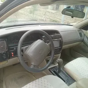 Toyota Avalon 1999