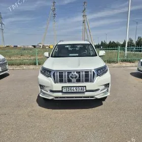 Toyota Land Cruiser Prado 2023