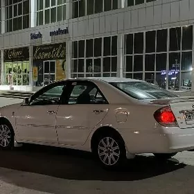 Toyota Camry 2005