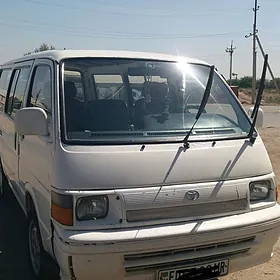 Toyota Hiace 1998