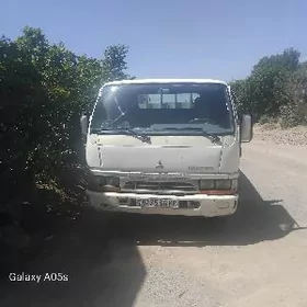 Mitsubishi Canter 2001