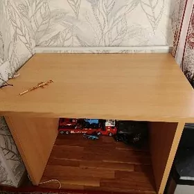 стол компьютерный