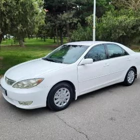 Toyota Camry 2005