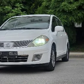 Nissan Versa 2010