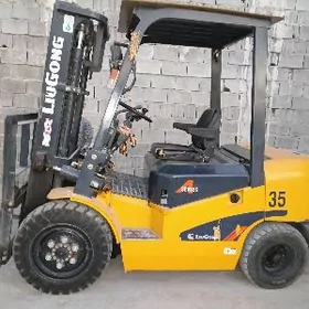 Kara Forklift 2015