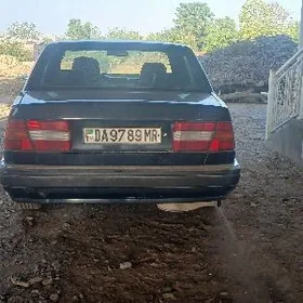 Volvo 760 1989