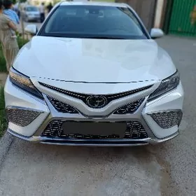 Toyota Camry 2023