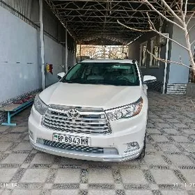 Toyota Highlander 2016