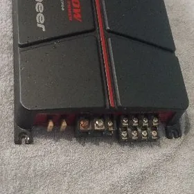 Usilitel Pioneer 1000