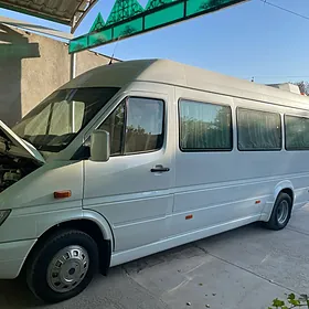 Mercedes-Benz Sprinter 2500 2015