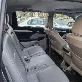 Toyota Highlander 2017