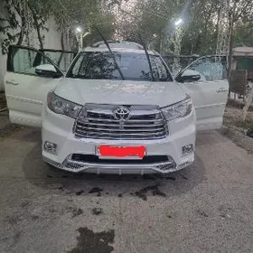 Toyota Highlander 2016