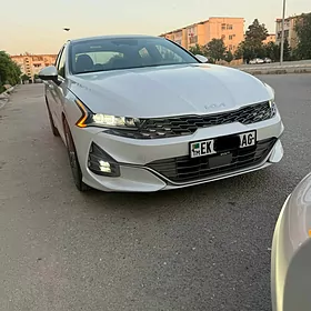 Kia K5 2023