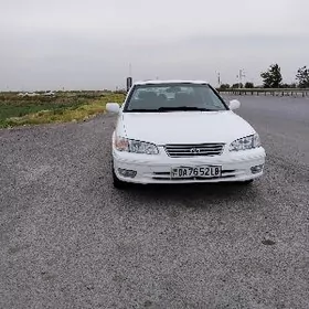 Toyota Camry 2001