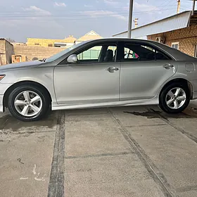 Toyota Camry 2011