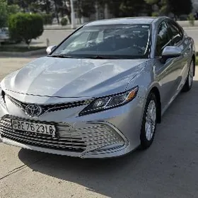 Toyota Camry 2023
