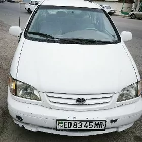 Toyota Sienna 2001