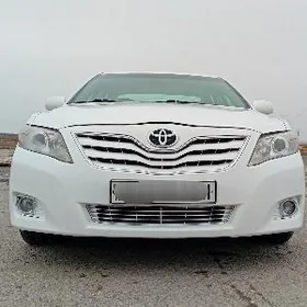 Toyota Camry 2010